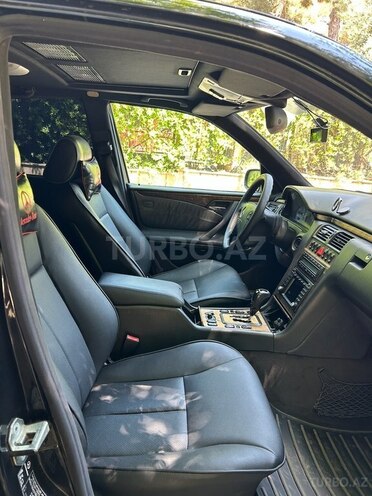 Mercedes E 280 2000, 496,000 km - 2.8 l - Bakı