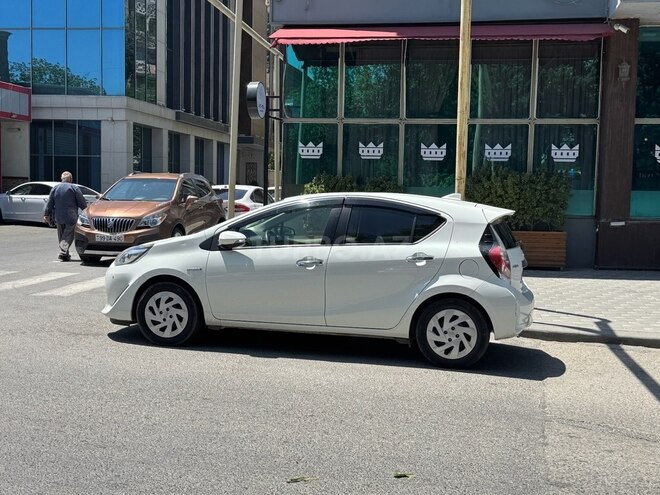 Toyota Aqua 2018, 150,000 km - 1.5 l - Bakı