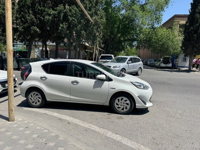 Toyota Aqua 2018, 150,000 km - 1.5 l - Bakı