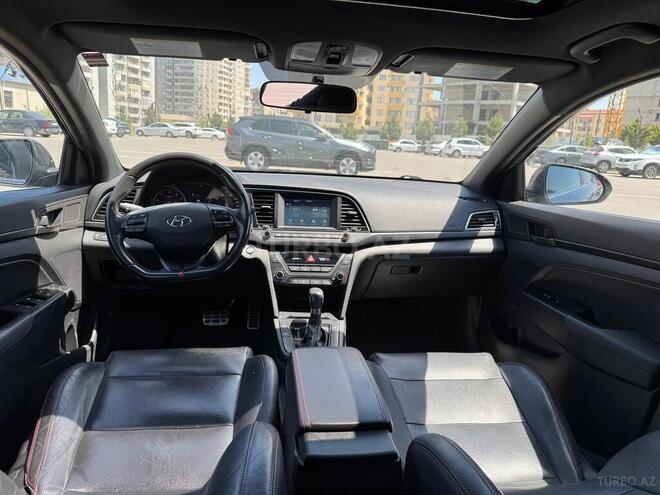 Hyundai Elantra 2017, 118,950 km - 1.6 l - Bakı