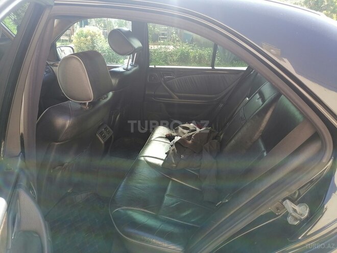 Mercedes E 200 2000, 320,000 km - 2.0 l - Bakı