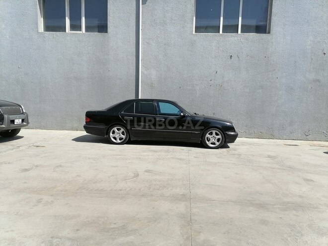 Mercedes E 200 2000, 320,000 km - 2.0 l - Bakı