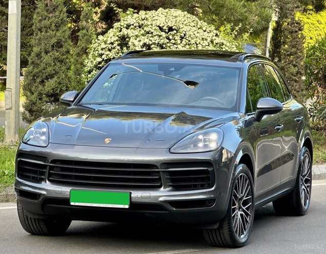 Porsche Cayenne-1
