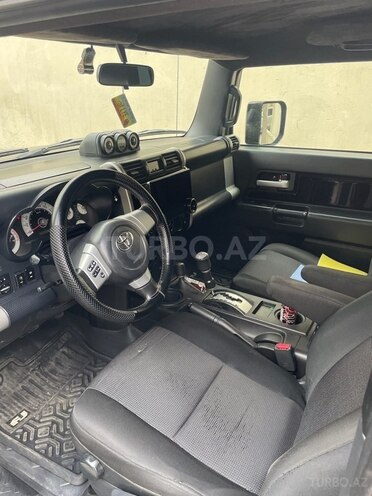 Toyota FJ Cruiser 2008, 183,000 km - 4.0 л - Bakı
