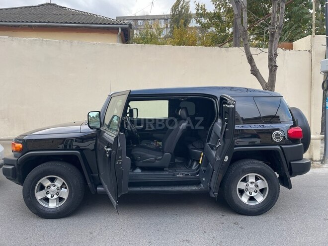 Toyota FJ Cruiser 2008, 183,000 km - 4.0 л - Bakı