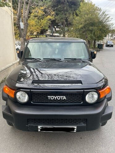 Toyota FJ Cruiser 2008, 183,000 km - 4.0 л - Bakı