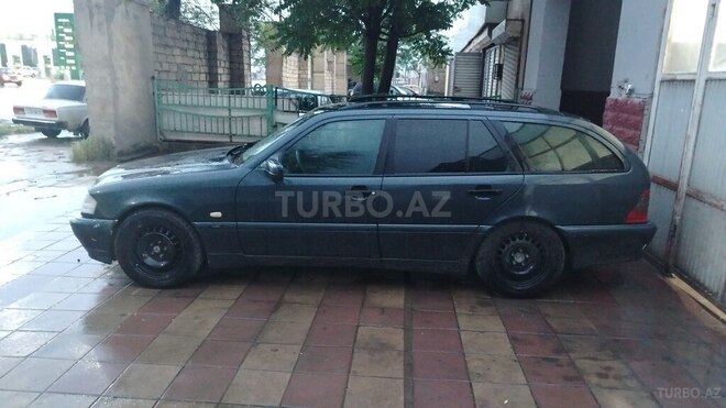 Mercedes C 180 2000, 475,000 km - 2.0 л - Salyan