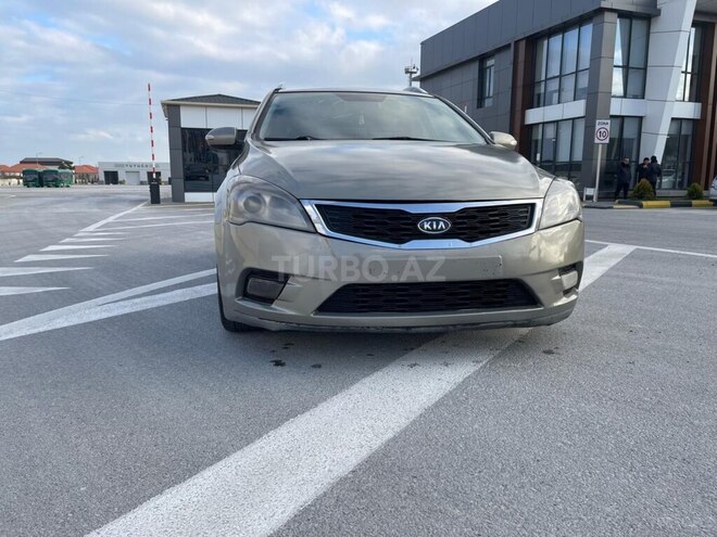 Kia  2011, 370,000 km - 1.6 l - Bakı