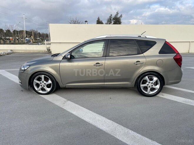 Kia  2011, 370,000 km - 1.6 l - Bakı