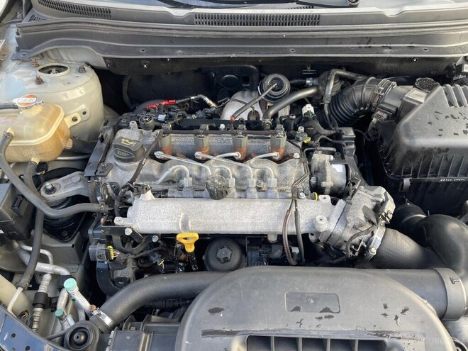 Kia  2011, 370,000 km - 1.6 l - Bakı