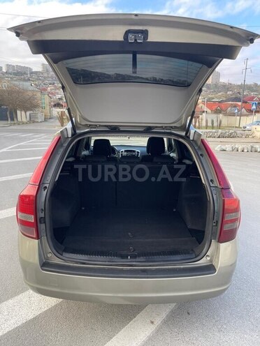 Kia  2011, 370,000 km - 1.6 l - Bakı