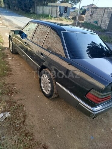 Mercedes E 200 1993, 370,000 km - 2.0 l - Bakı