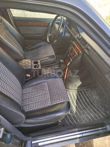 Mercedes E 200 1993, 370,000 km - 2.0 l - Bakı