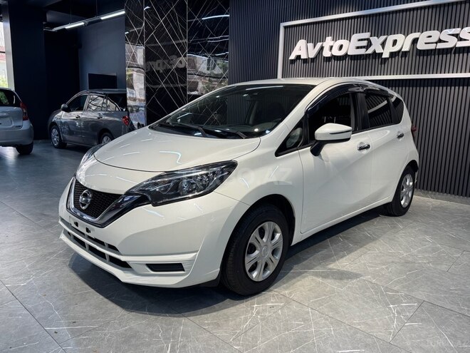 Nissan Note-2