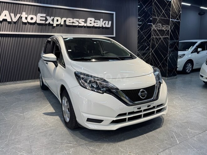 Nissan Note-5