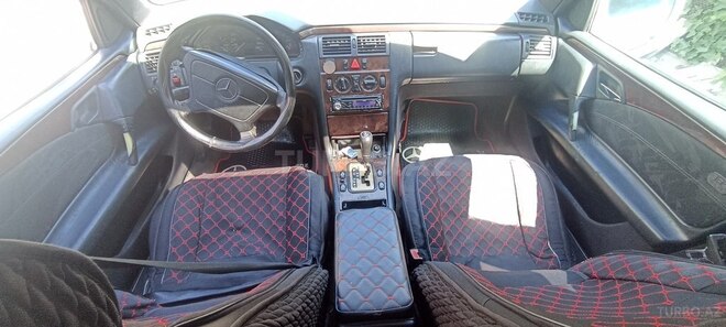 Mercedes E 220 d 1997, 321,510 km - 2.2 l - Bakı