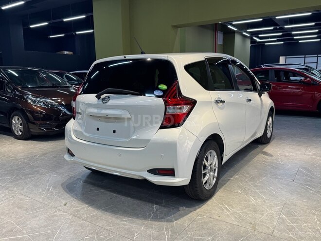 Nissan Note-9