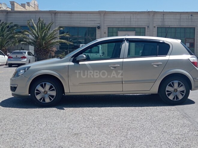 Opel Astra 2006, 328,000 km - 1.4 l - Bakı