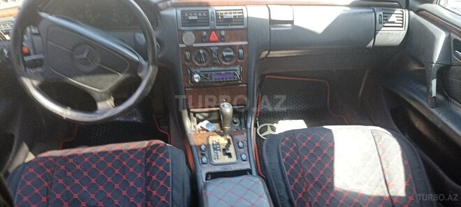 Mercedes E 220 d 1997, 321,510 km - 2.2 l - Bakı