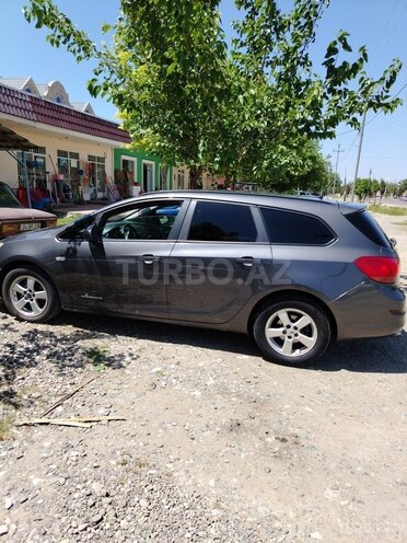 Opel Astra 2011, 258,047 km - 1.4 l - Ağcabədi