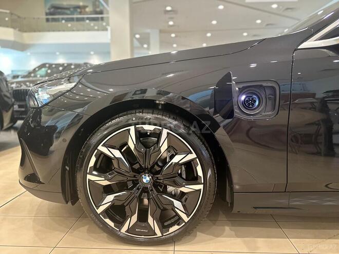 BMW  2025, 0 km - 3.0 l - Bakı