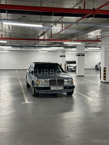 Mercedes E 250 1990, 950,000 km - 2.5 l - Bakı