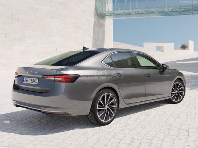 Skoda Superb 2025, 0 km - 1.5 l - Bakı