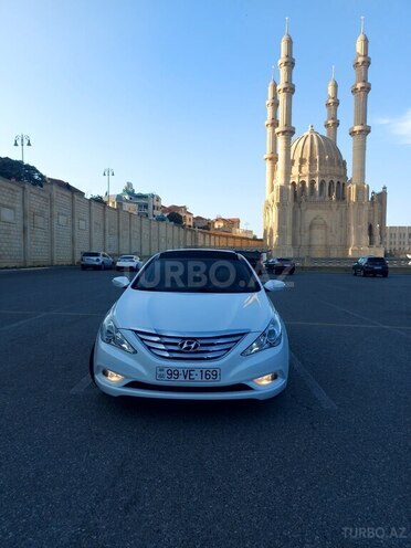 Hyundai Sonata-8