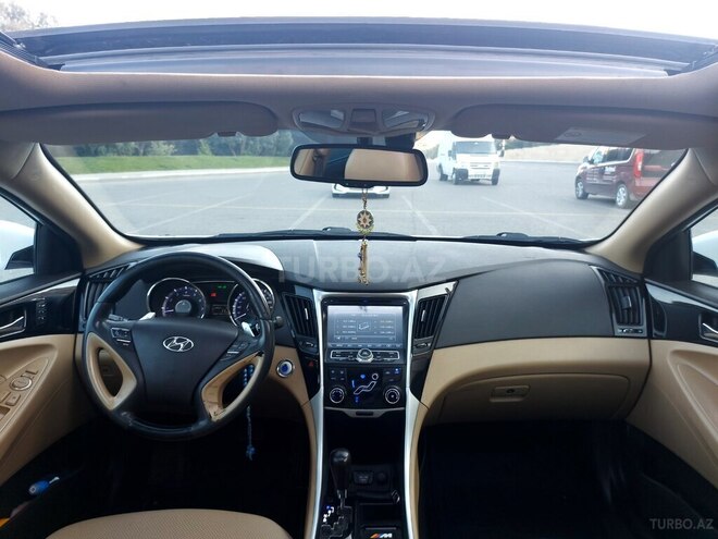 Hyundai Sonata-9