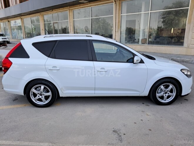 Kia  2011, 215,250 km - 1.6 l - Bakı