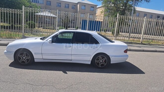 Mercedes E 220 1997, 454,000 km - 2.2 l - Bakı