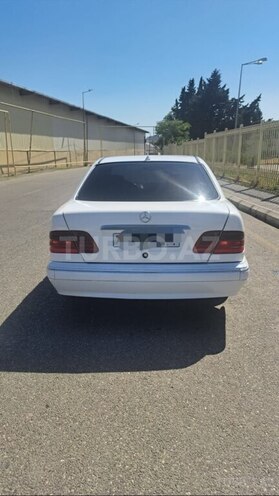 Mercedes E 220 1997, 454,000 km - 2.2 l - Bakı