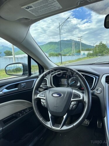 Ford Fusion (North America) 2015, 169,000 km - 2.0 л - Qax
