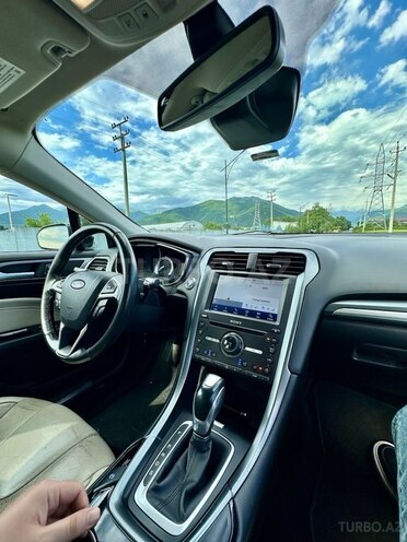 Ford Fusion (North America) 2015, 169,000 km - 2.0 л - Qax