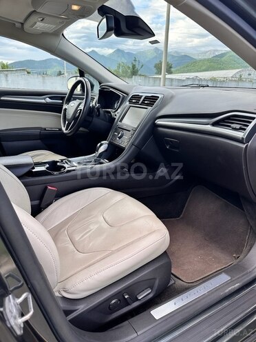 Ford Fusion (North America) 2015, 169,000 km - 2.0 л - Qax