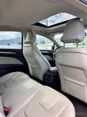 Ford Fusion (North America) 2015, 169,000 km - 2.0 л - Qax