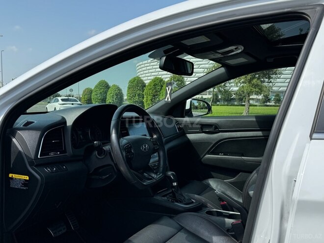 Hyundai Elantra 2016, 141,000 km - 1.6 л - Bakı