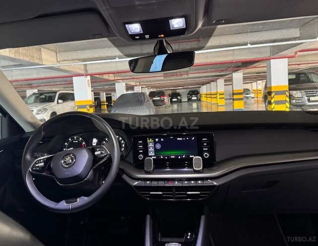 Skoda Octavia 2024, 26,990 km - 1.6 l - Bakı