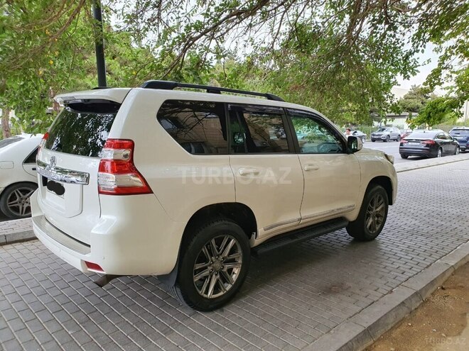 Toyota Land Cruiser Prado 2010, 231,000 km - 2.7 л - Bakı