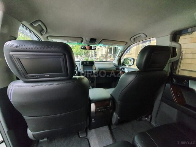 Toyota Land Cruiser Prado 2010, 231,000 km - 2.7 л - Bakı