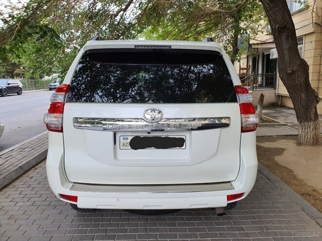Toyota Land Cruiser Prado 2010, 231,000 km - 2.7 л - Bakı