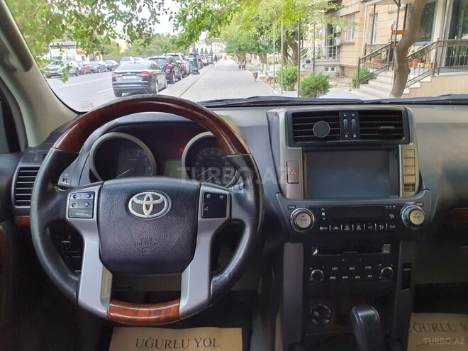 Toyota Land Cruiser Prado 2010, 231,000 km - 2.7 л - Bakı