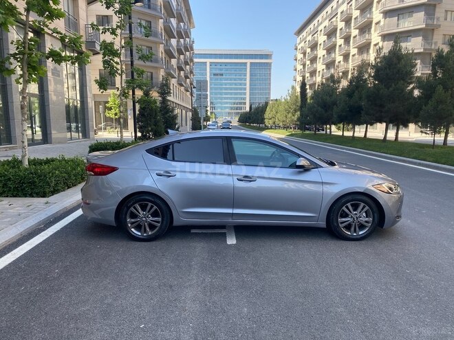 Hyundai Elantra 2016, 113,820 km - 2.0 л - Bakı