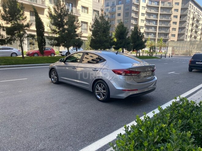 Hyundai Elantra 2016, 113,820 km - 2.0 л - Bakı