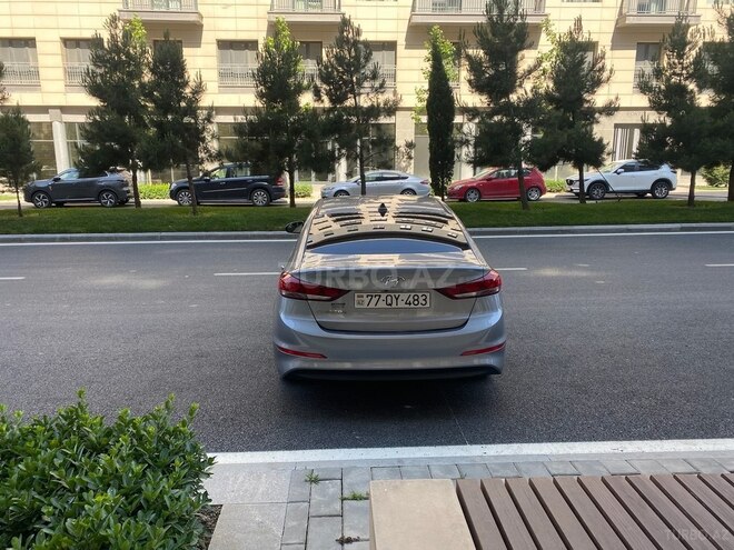 Hyundai Elantra 2016, 113,820 km - 2.0 л - Bakı