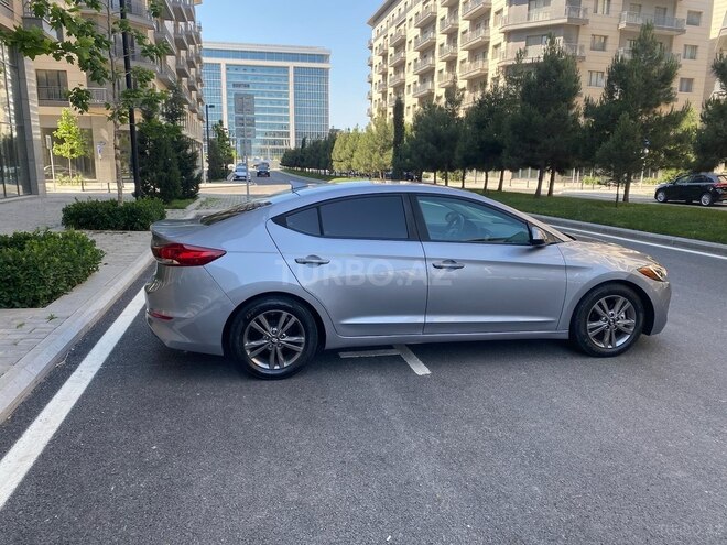 Hyundai Elantra 2016, 113,820 km - 2.0 л - Bakı