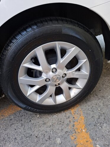 Nissan Sunny-5