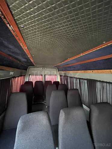 Mercedes Sprinter 208 1999, 520,000 km - 2.9 l - Zaqatala