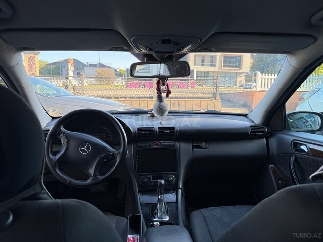 Mercedes C 220 d 2001, 317,800 km - 2.2 л - Bakı
