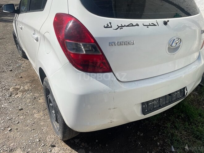 Hyundai i20 2011, 220,000 km - 1.4 l - Gəncə